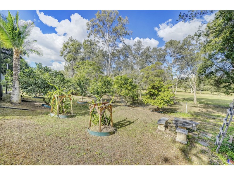 26 Westlake Drive, Mount Ommaney QLD 4074