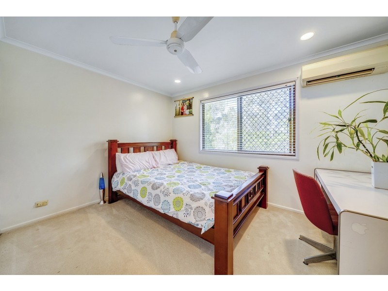 26 Westlake Drive, Mount Ommaney QLD 4074