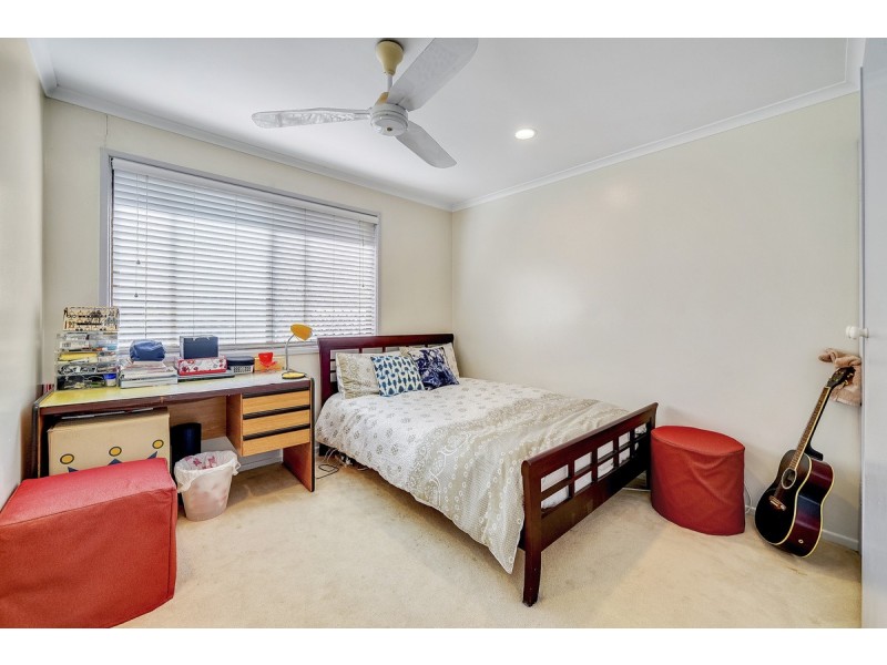 26 Westlake Drive, Mount Ommaney QLD 4074