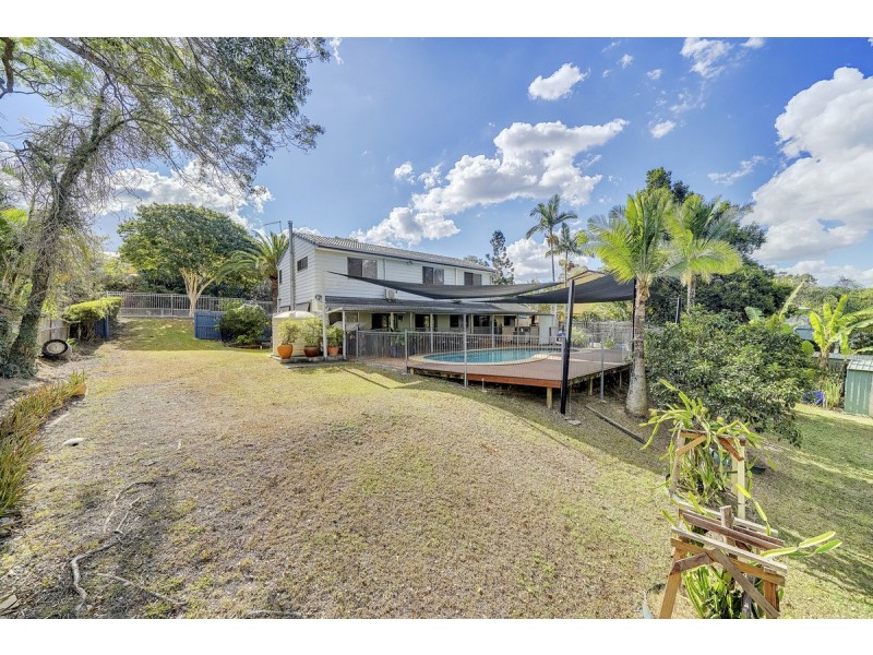 26 Westlake Drive, Mount Ommaney QLD 4074