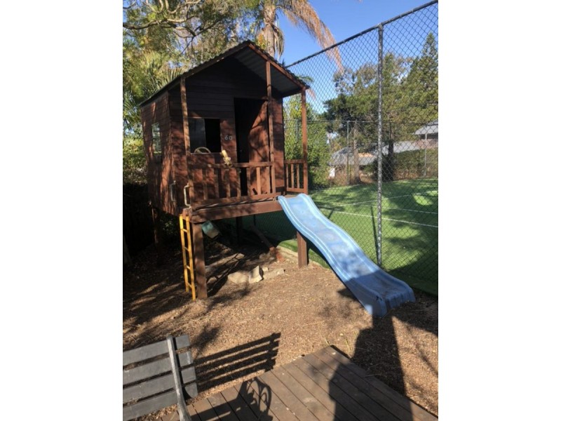 6 Kenny Court, Mount Ommaney QLD 4074