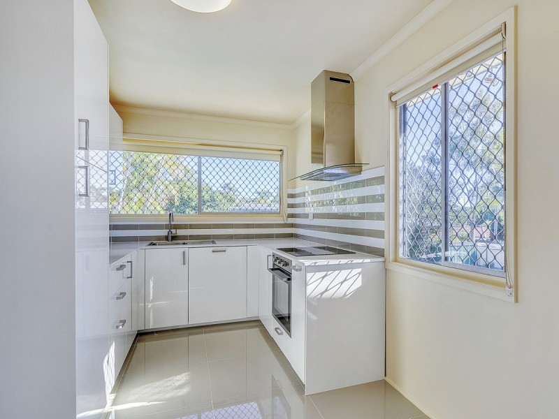 76 Brownie Street, Jamboree Heights QLD 4074