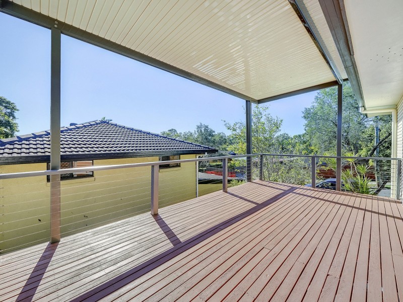 76 Brownie Street, Jamboree Heights QLD 4074