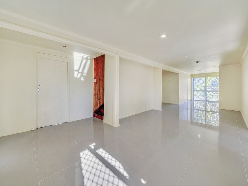 76 Brownie Street, Jamboree Heights QLD 4074