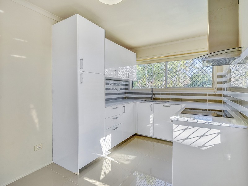 76 Brownie Street, Jamboree Heights QLD 4074