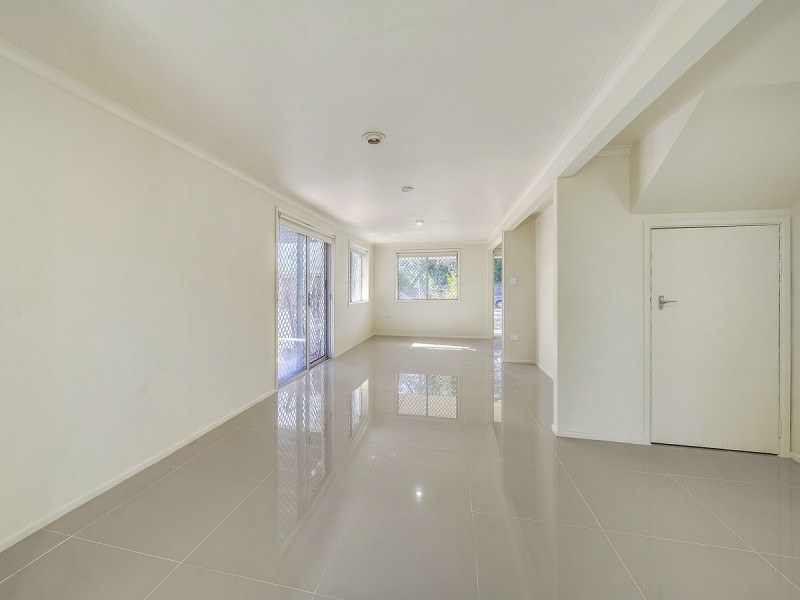 76 Brownie Street, Jamboree Heights QLD 4074