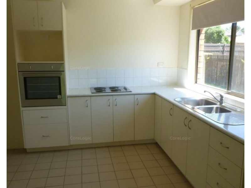 32 Pallert Street, Middle Park QLD 4074