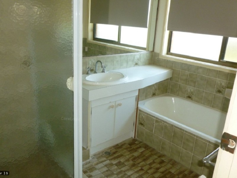 32 Pallert Street, Middle Park QLD 4074