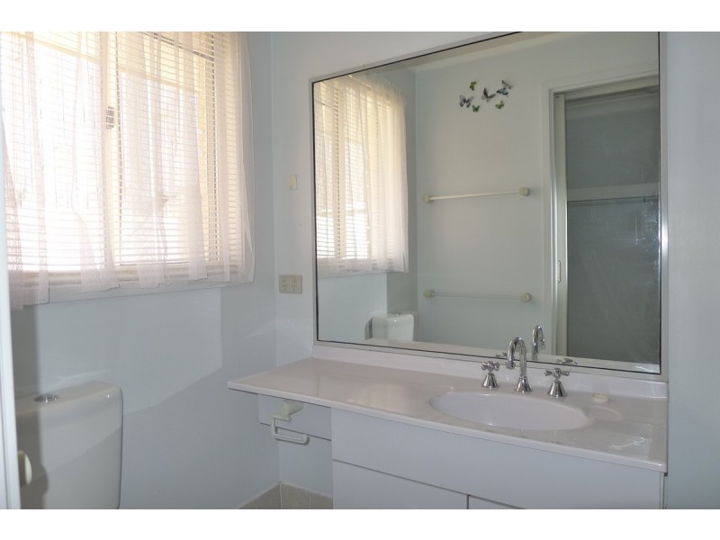 8 Hercules Place, Sinnamon Park QLD 4073