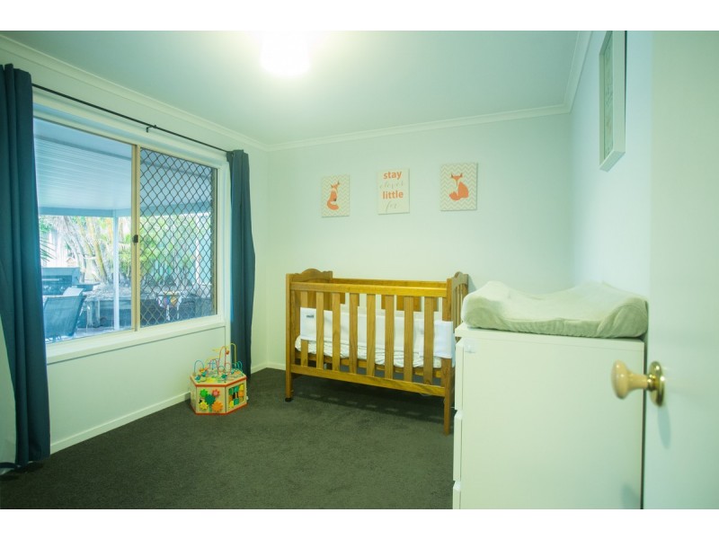 70 Bottlebrush Drive, Regents Park QLD 4118