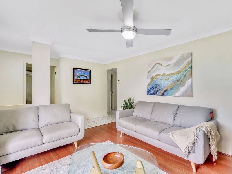 25 Harris Place, Seventeen Mile Rocks QLD 4073