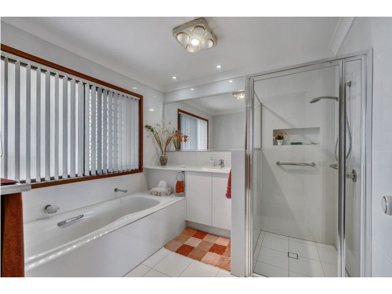 1 Narrung Street, Middle Park QLD 4074