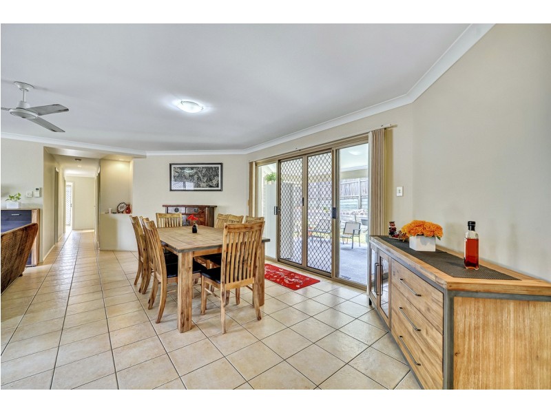 71 Brookeside Crescent, Seventeen Mile Rocks QLD 4073 Centenary Real Estate Jindalee