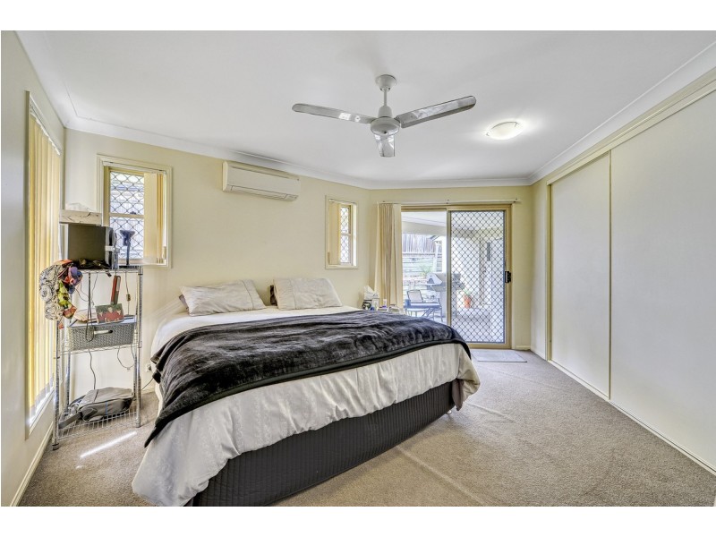 71 Brookeside Crescent, Seventeen Mile Rocks QLD 4073