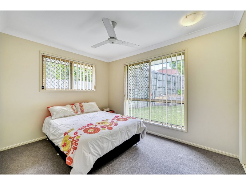 71 Brookeside Crescent, Seventeen Mile Rocks QLD 4073