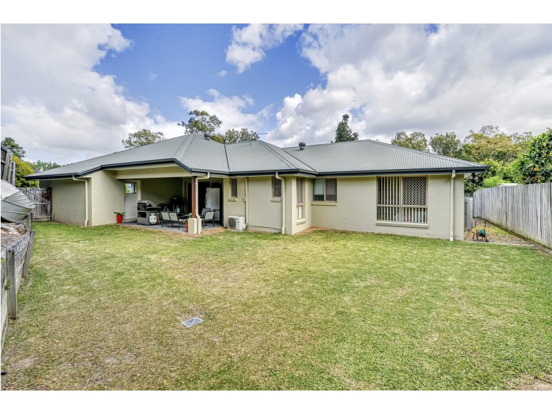 71 Brookeside Crescent, Seventeen Mile Rocks QLD 4073