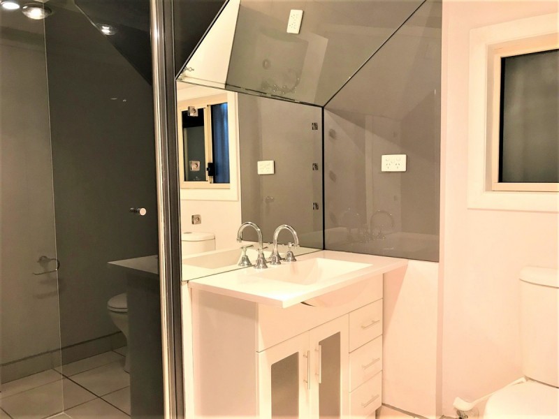 2 Mankinna Street, Jindalee QLD 4074