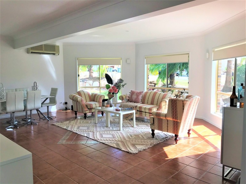 476 Westlake Drive, Riverhills QLD 4074