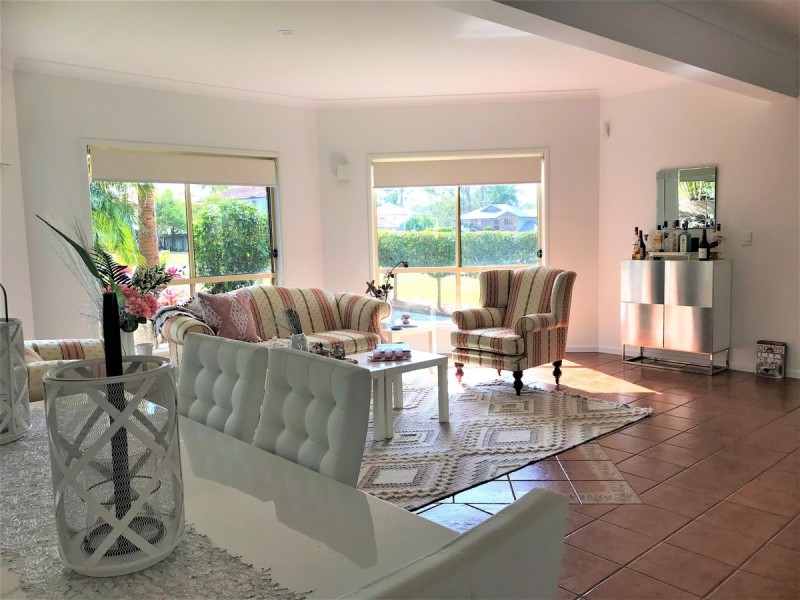 476 Westlake Drive, Riverhills QLD 4074