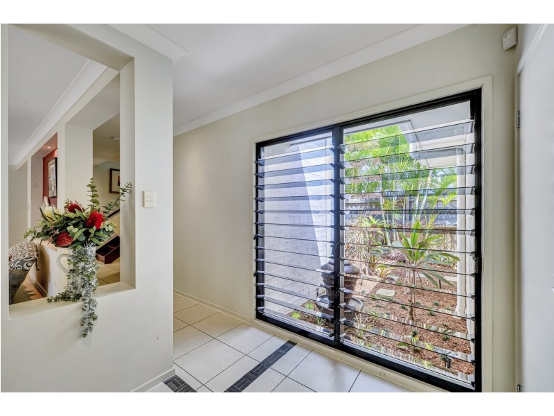 21 Backhousia Cr, Sinnamon Park QLD 4073