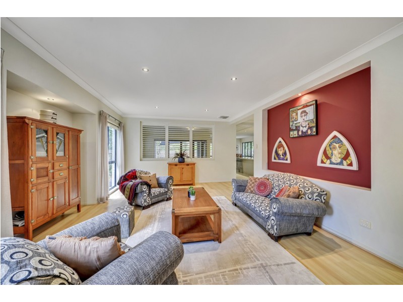 21 Backhousia Cr, Sinnamon Park QLD 4073