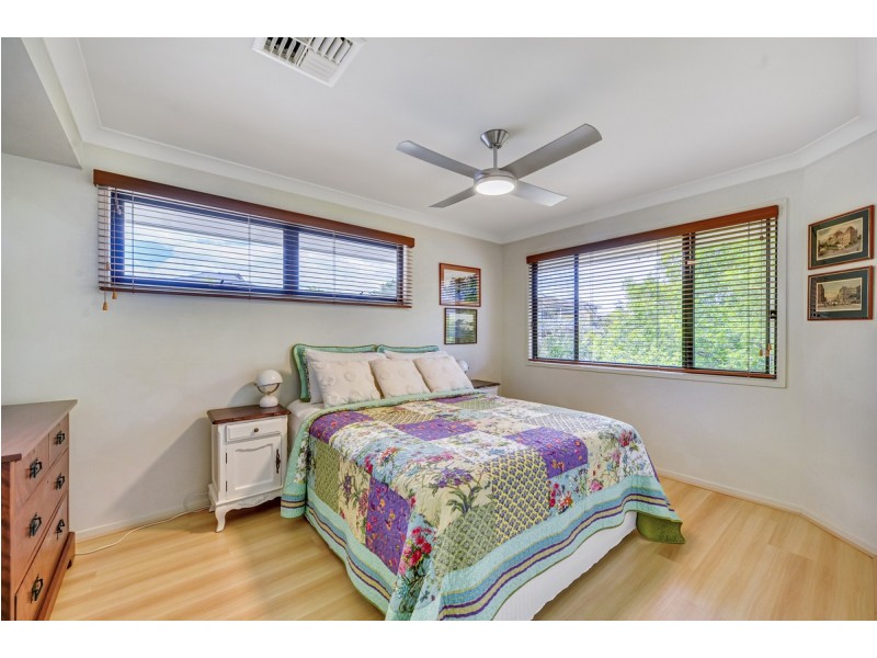 21 Backhousia Cr, Sinnamon Park QLD 4073