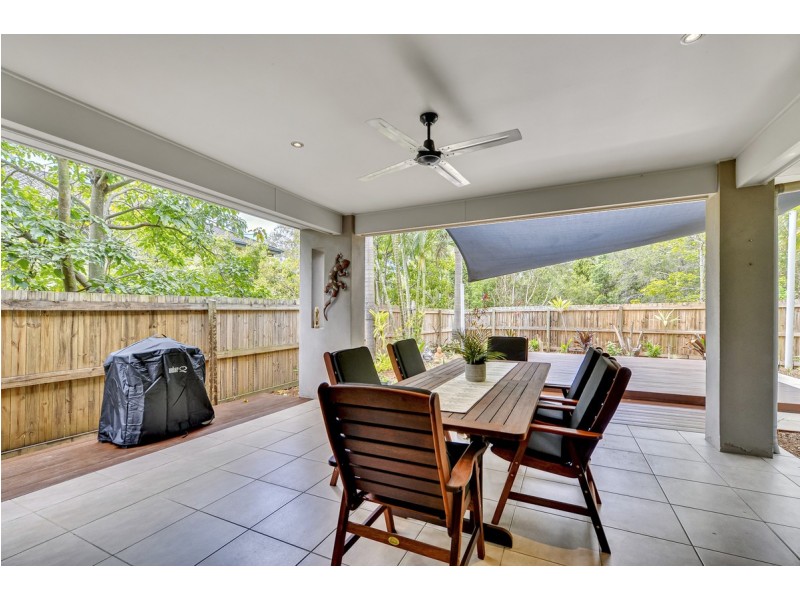 21 Backhousia Cr, Sinnamon Park QLD 4073