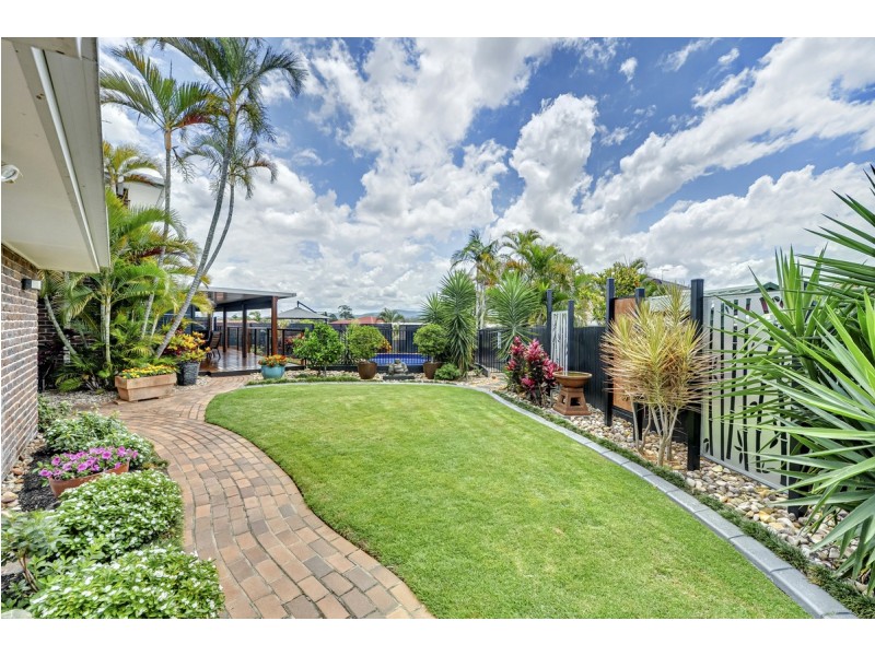 15 Peach Place, Middle Park QLD 4074