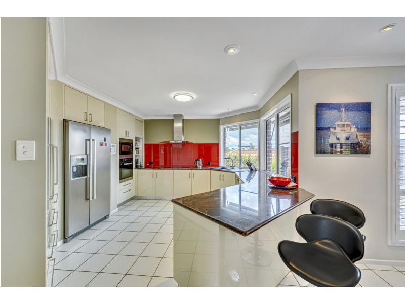 15 Peach Place, Middle Park QLD 4074