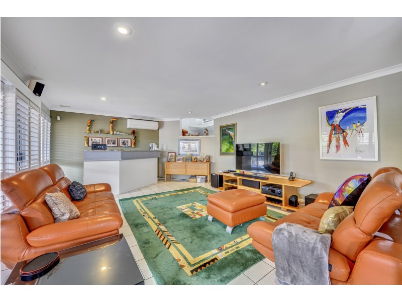 15 Peach Place, Middle Park QLD 4074