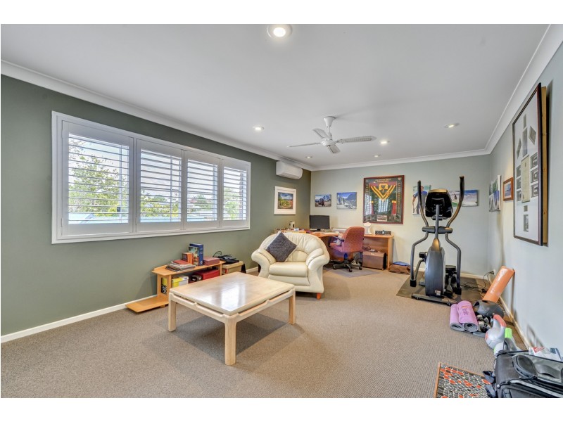 15 Peach Place, Middle Park QLD 4074