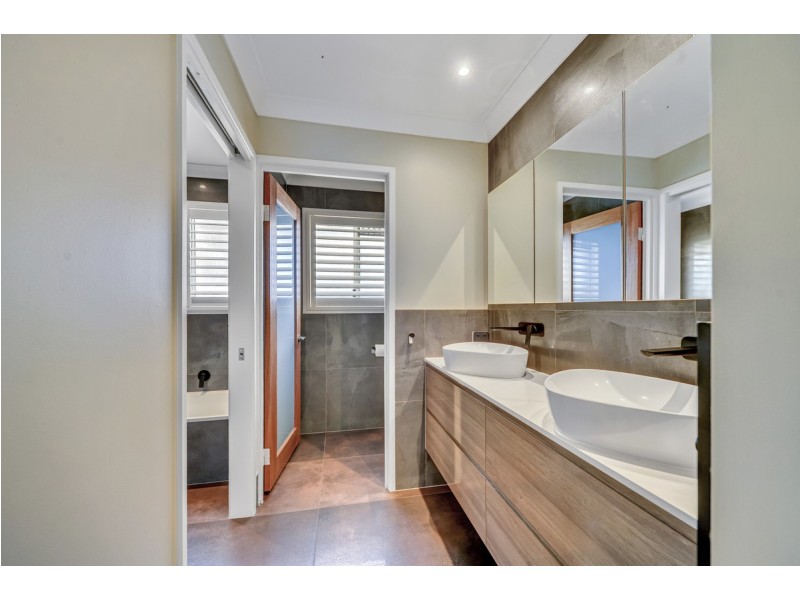 15 Peach Place, Middle Park QLD 4074