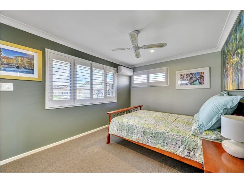 15 Peach Place, Middle Park QLD 4074