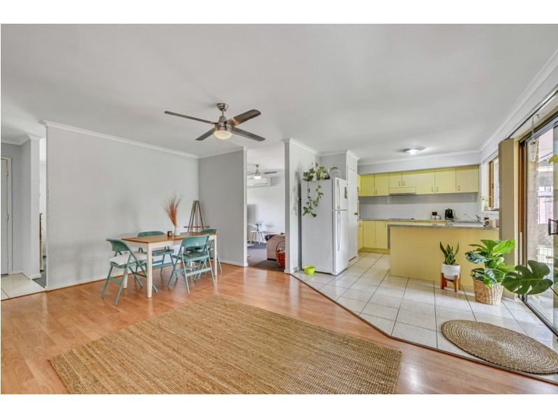 25 Paluna Street, Riverhills QLD 4074