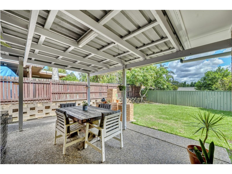 25 Paluna Street, Riverhills QLD 4074