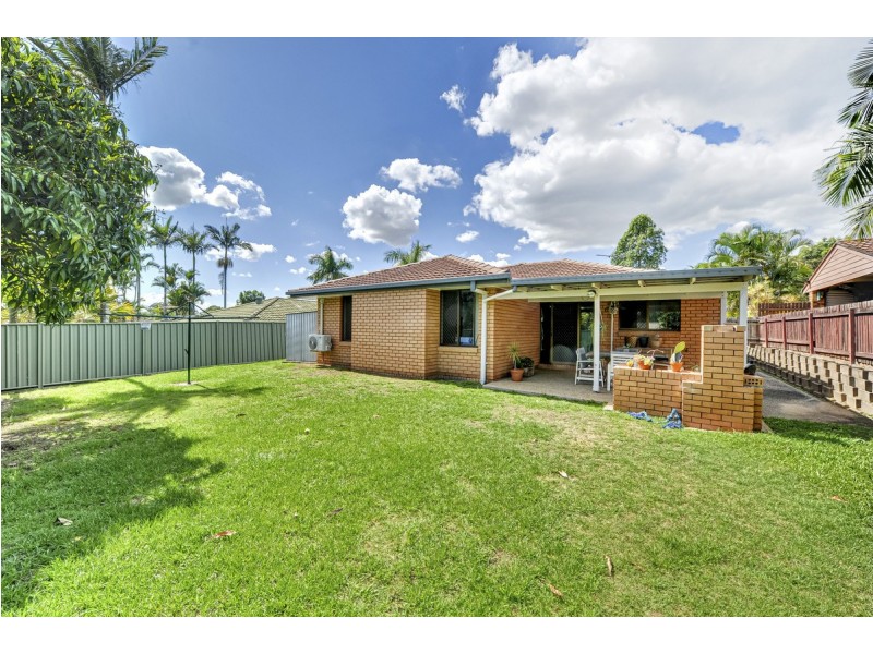 25 Paluna Street, Riverhills QLD 4074
