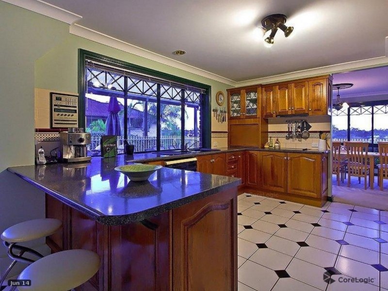 40 Drysdale Street, Mount Ommaney QLD 4074