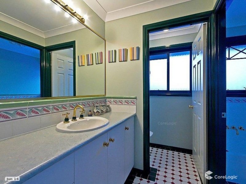 40 Drysdale Street, Mount Ommaney QLD 4074