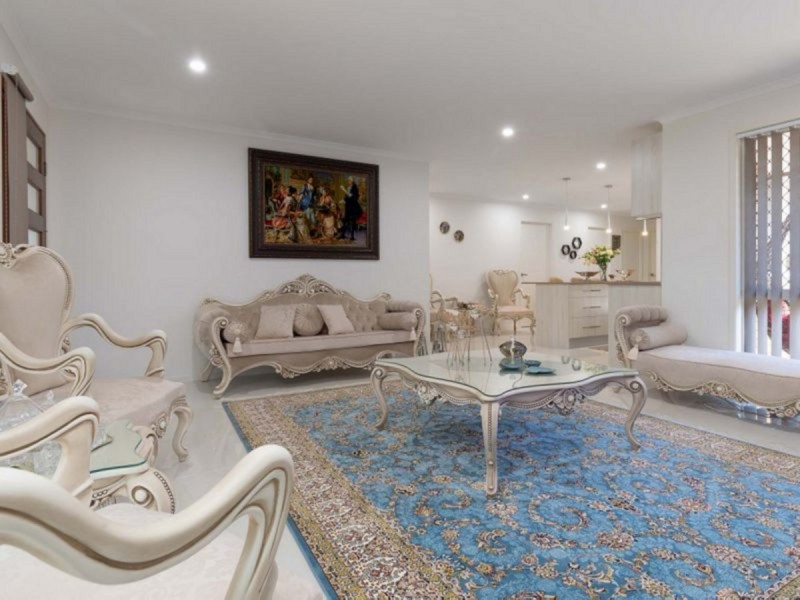 48 Leopard Tree Crescent, Sinnamon Park QLD 4073