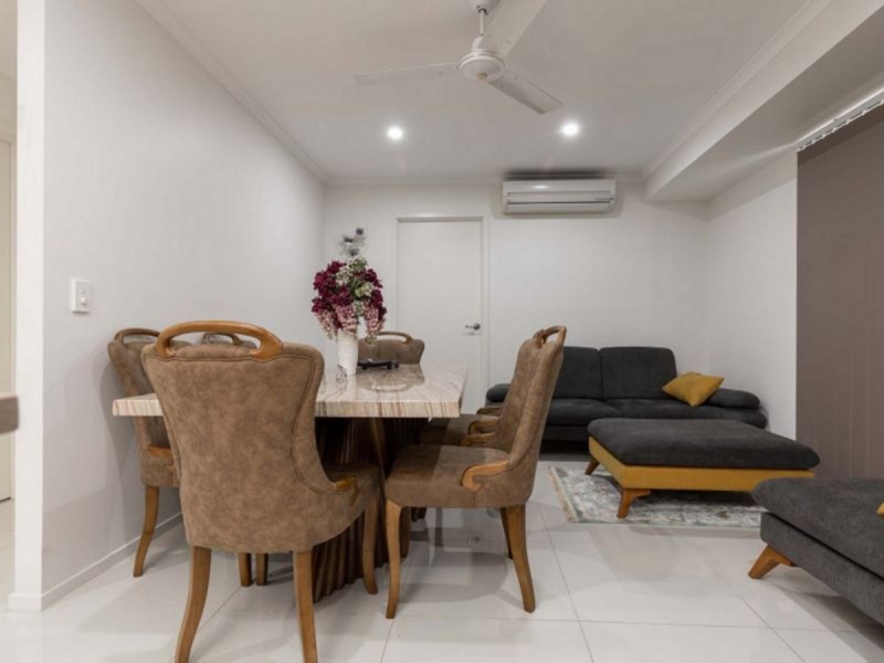 48 Leopard Tree Crescent, Sinnamon Park QLD 4073