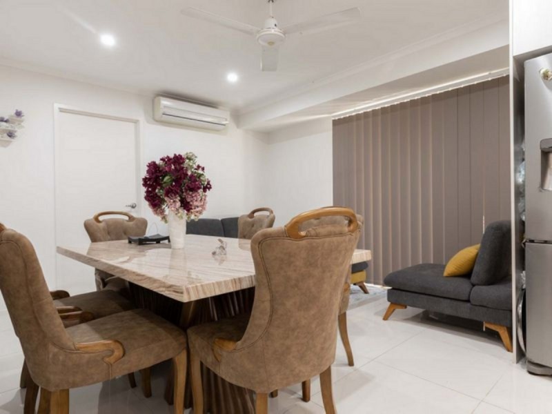 48 Leopard Tree Crescent, Sinnamon Park QLD 4073