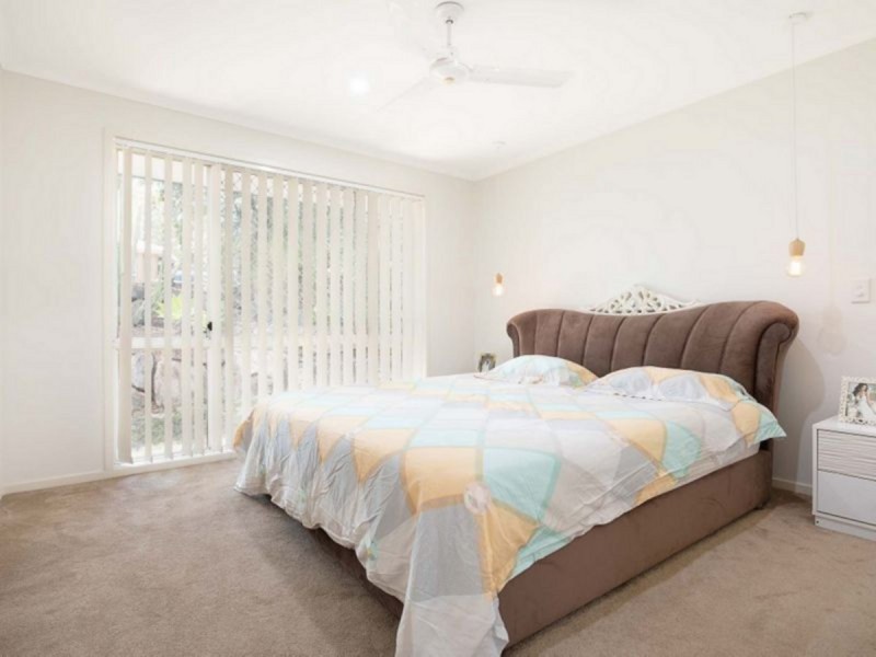 48 Leopard Tree Crescent, Sinnamon Park QLD 4073