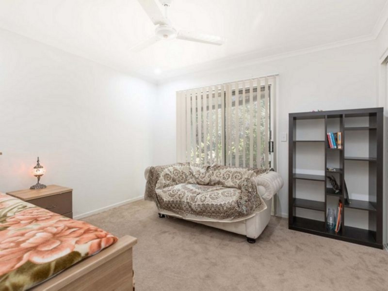 48 Leopard Tree Crescent, Sinnamon Park QLD 4073