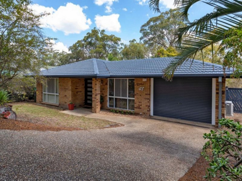 48 Leopard Tree Crescent, Sinnamon Park QLD 4073