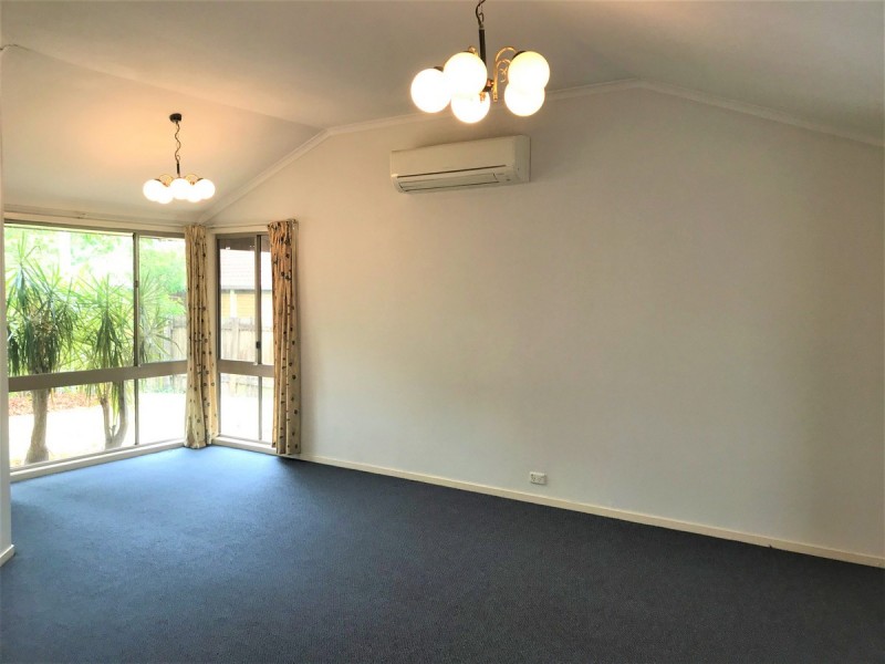 40 Radcliffe Street, Sinnamon Park QLD 4073