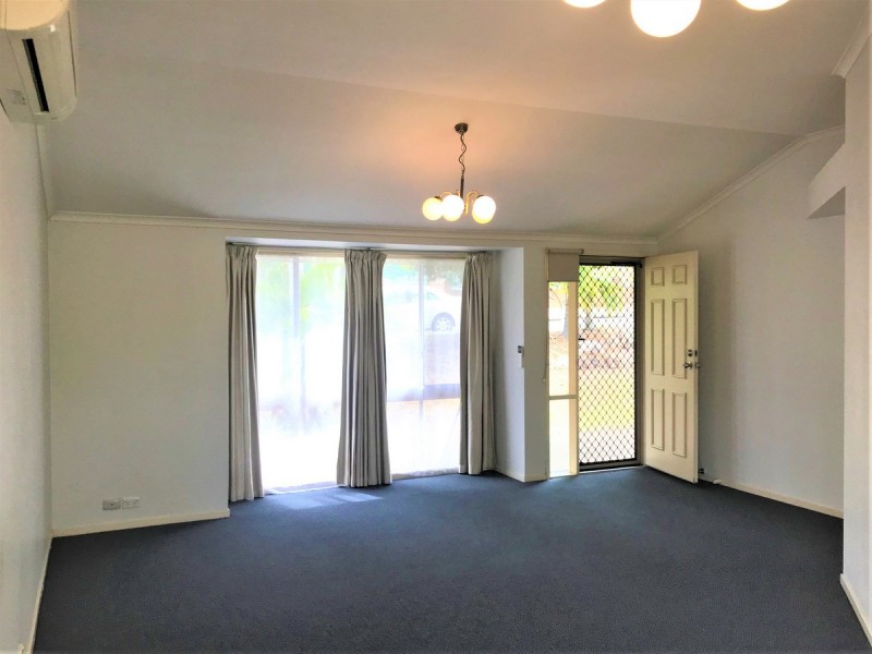 40 Radcliffe Street, Sinnamon Park QLD 4073