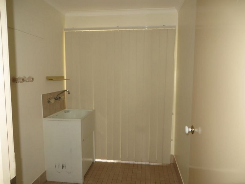 4 Rosemount Street, Sinnamon Park QLD 4073