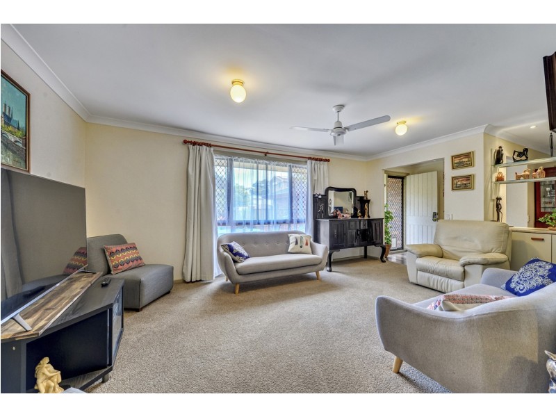 21 Flag Street, Jamboree Heights QLD 4074