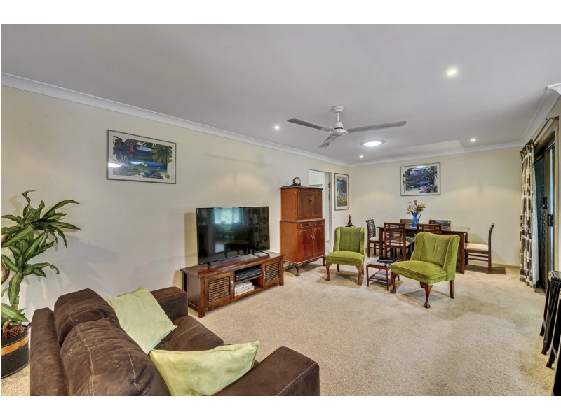 21 Flag Street, Jamboree Heights QLD 4074