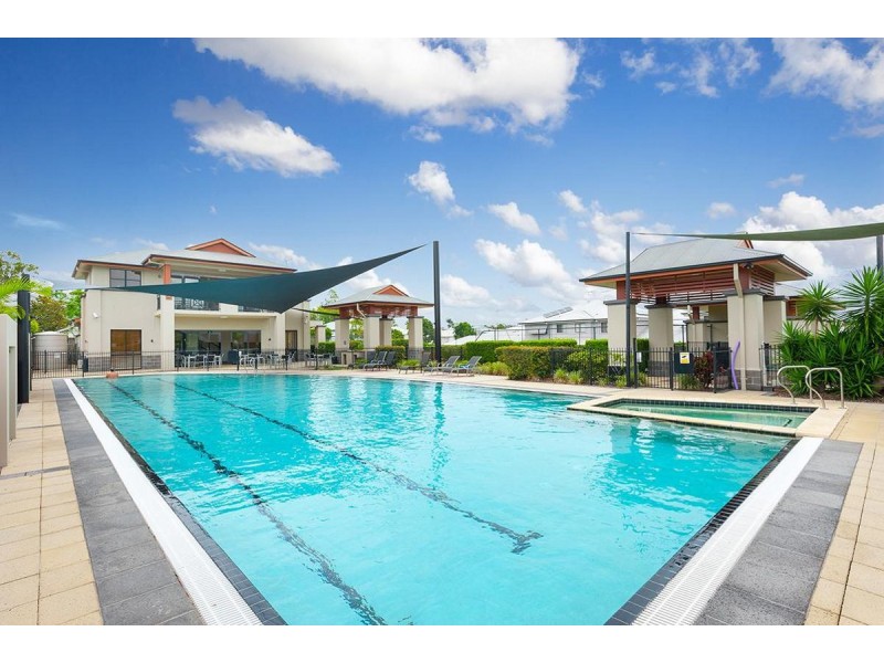 54 Greenway Circuit, Mount Ommaney QLD 4074